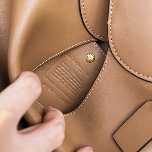 Coach Light Brown Leather Shoulder Bag - Picture 8 of 9